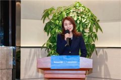出力搭建普惠式的青少年人工智能教育